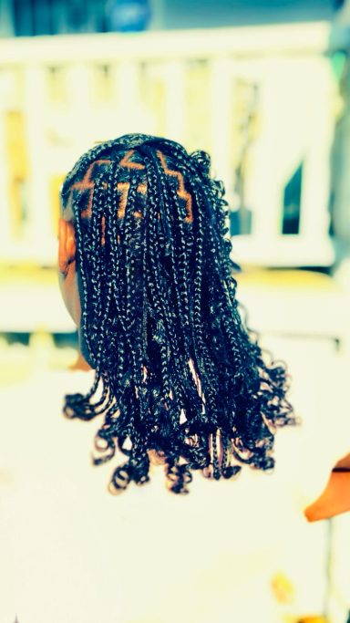Shoulder Length Knotless Braids $125
