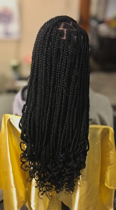 Medium Knotless Braids $150